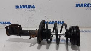 Used Front shock absorber rod, right Renault Scénic III (JZ) 1.6 16V Price € 35,00 Margin scheme offered by Maresia Parts