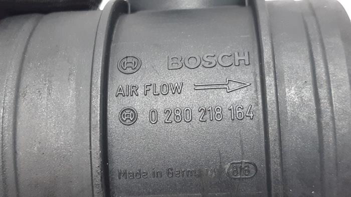 Airflow meter from a Alfa Romeo Brera (939) 2.2 JTS 16V 2006