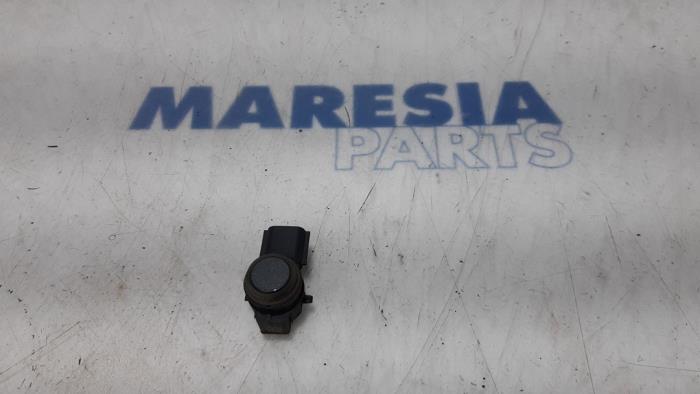 Begagnade Parkeringssensor Renault Kadjar (RFEH) 1.5 dCi DPF Pris € 25,00 Marginaltabell erbjuds av Maresia Parts