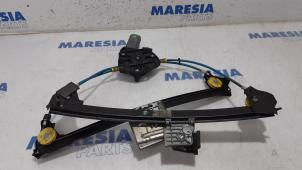 Used Window mechanism 2-door, front right Alfa Romeo Brera (939) 2.2 JTS 16V Price € 105,00 Margin scheme offered by Maresia Parts