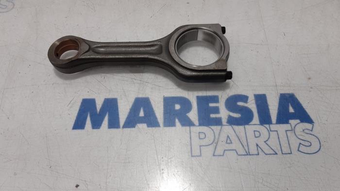 Usagé Bielle Citroen C3 (SC) 1.6 HDi 92 Prix € 25,00 Règlement à la marge proposé par Maresia Parts
