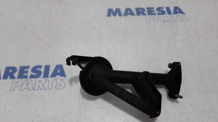 Gebrauchte Öl Ansaugrohr Citroen C3 (SC) 1.6 HDi 92 Preis € 20,00 Margenregelung angeboten von Maresia Parts