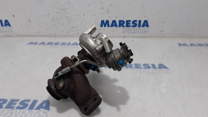 Używane Turbo Citroen C3 (SC) 1.6 HDi 92 Cena € 99,99 Procedura marży oferowane przez Maresia Parts