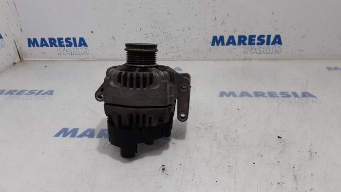 Begagnade Dynamo Fiat Punto Evo (199) 1.3 JTD Multijet Start&Stop 16V Euro 4 Pris € 75,00 Marginaltabell erbjuds av Maresia Parts