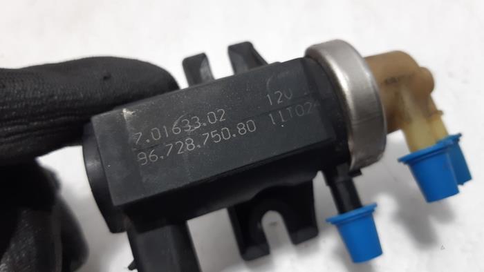 Turbo pressure regulator from a Peugeot 508 (8D) 1.6 HDiF 16V 2011