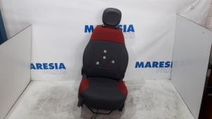 Używane Fotel prawy Fiat Panda (312) 0.9 TwinAir Turbo 85 Cena € 157,50 Procedura marży oferowane przez Maresia Parts