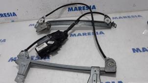 Used Window mechanism 2-door, front right Peugeot 307 CC (3B) 2.0 16V Price € 157,50 Margin scheme offered by Maresia Parts