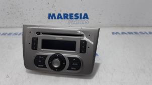 Usados Reproductor de CD y radio Alfa Romeo MiTo (955) 1.4 Turbo 16V Precio € 105,00 Norma de margen ofrecido por Maresia Parts