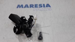 Usagé Insertion ceinture de sécurité arrière droite Alfa Romeo MiTo (955) 1.4 Turbo 16V Prix € 15,00 Règlement à la marge proposé par Maresia Parts