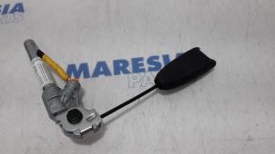 Used Seatbelt tensioner, right Alfa Romeo MiTo (955) 1.4 Turbo 16V Price € 35,00 Margin scheme offered by Maresia Parts