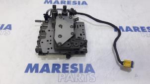 Used Hydraulic valve unit Renault Scénic I (JA) 2.0 16V Price € 157,50 Margin scheme offered by Maresia Parts