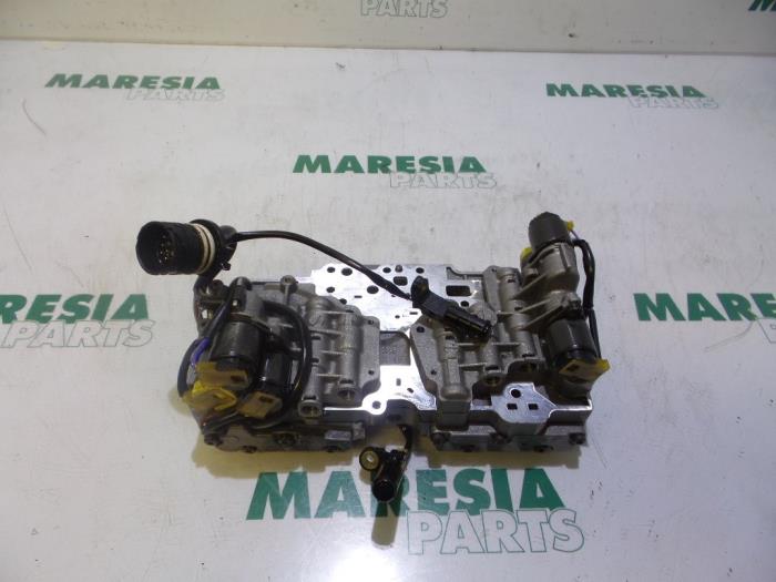 Gebrauchte Ventilblock hydraulisch Peugeot 407 SW (6E) 2.0 HDiF 16V Preis € 262,50 Margenregelung angeboten von Maresia Parts