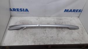 Used Roof rail kit Renault Megane III Grandtour (KZ) 1.5 dCi 110 Price € 131,25 Margin scheme offered by Maresia Parts