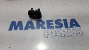 Used Multi-functional window switch Fiat Panda (312) 0.9 TwinAir Turbo 85 Price € 15,00 Margin scheme offered by Maresia Parts