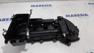 Usados Tapa de válvulas Peugeot 107 1.0 12V Precio € 40,00 Norma de margen ofrecido por Maresia Parts