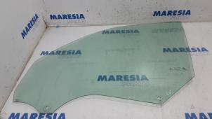 Usagé Vitre avant gauche Citroen C4 Picasso (3D/3E) 1.6 16V VTi 120 Prix € 50,00 Règlement à la marge proposé par Maresia Parts