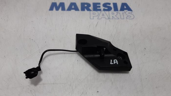Begagnade Sensor (övriga) Peugeot 307 CC (3B) 2.0 16V Pris € 40,00 Marginaltabell erbjuds av Maresia Parts