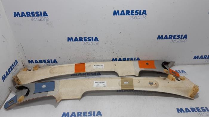 Używane Podsufitka Fiat 500C (312) 0.9 TwinAir 85 Cena € 105,00 Procedura marży oferowane przez Maresia Parts