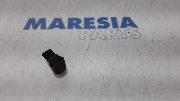 Usados Sensor PDC Fiat 500C (312) 0.9 TwinAir 85 Precio € 19,50 Norma de margen ofrecido por Maresia Parts