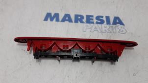 Gebrauchte Zusätzliches Bremslicht Mitte Peugeot 107 1.0 12V Preis € 20,00 Margenregelung angeboten von Maresia Parts