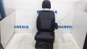 Used Seat, right Opel Vivaro 1.6 CDTI BiTurbo 120 Price € 363,00 Inclusive VAT offered by Maresia Parts