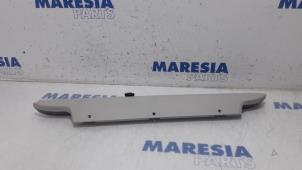 Used Left blind Citroen Berlingo Multispace 1.6i 16V Price € 50,00 Margin scheme offered by Maresia Parts