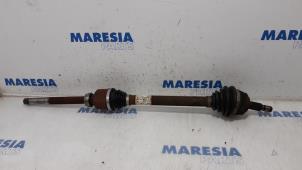 Used Front drive shaft, right Citroen C4 Picasso (3D/3E) 1.6 16V VTi 120 Price € 131,25 Margin scheme offered by Maresia Parts