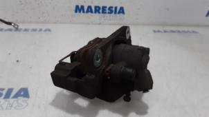Used Front brake calliper, right Citroen C4 Picasso (3D/3E) 1.6 16V VTi 120 Price € 75,00 Margin scheme offered by Maresia Parts