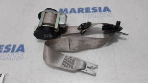 Used Front seatbelt, right Renault Megane III Grandtour (KZ) 1.5 dCi 110 Price € 79,00 Margin scheme offered by Maresia Parts