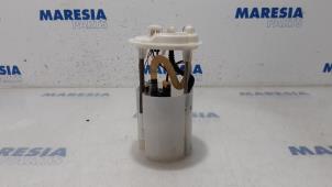 Used Electric fuel pump Opel Vivaro 1.6 CDTI BiTurbo 120 Price € 60,50 Inclusive VAT offered by Maresia Parts