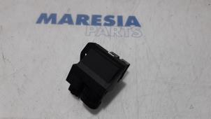 Gebrauchte Kühlgebläsewiderstand Citroen C3 (SC) 1.2 VTi 82 12V Preis € 20,00 Margenregelung angeboten von Maresia Parts