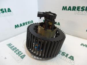 Usagé Moteur de ventilation chauffage Fiat Seicento (187) 1.1 MPI S,SX,Sporting Prix € 25,00 Règlement à la marge proposé par Maresia Parts