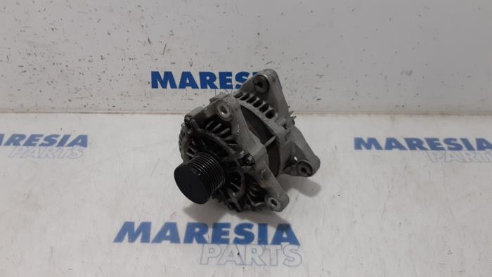 Used Dynamo Renault Grand Scénic III (JZ) 1.4 16V TCe 130 Price € 50,00 Margin scheme offered by Maresia Parts