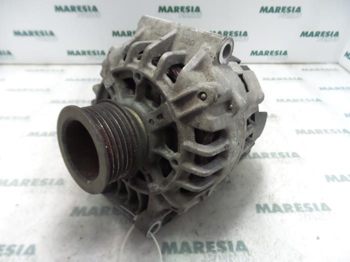 Used Dynamo Renault Scénic I (JA) 2.0 16V Price € 50,00 Margin scheme offered by Maresia Parts