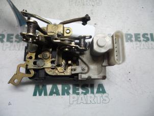 Used Door lock mechanism 2-door, right Fiat Barchetta (183) 1.8 16V Price € 35,00 Margin scheme offered by Maresia Parts