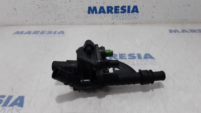 Begagnade Termostathus Peugeot Expert (G9) 1.6 HDi 90 Pris € 54,44 Inklusive moms erbjuds av Maresia Parts