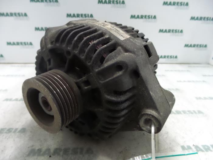 Gebrauchte Dynamo Peugeot 306 (7A/C/S) 1.8i 16V Preis € 40,00 Margenregelung angeboten von Maresia Parts
