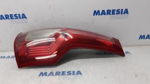 Usagé Feu arrière secondaire droit Citroen C4 Grand Picasso (UA) 1.8 16V Prix € 75,00 Règlement à la marge proposé par Maresia Parts