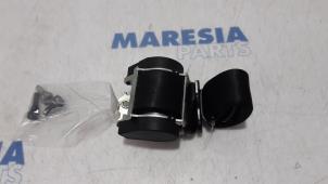 Usagé Ceinture de sécurité arrière gauche Peugeot 308 SW (4E/H) 1.6 VTI 16V Prix € 40,00 Règlement à la marge proposé par Maresia Parts