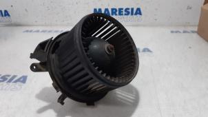 Used Heating and ventilation fan motor Peugeot Boxer (U9) 3.0 HDi 160 Euro 4 Price € 48,40 Inclusive VAT offered by Maresia Parts