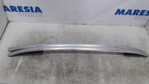 Used Roof rail kit Renault Clio IV Estate/Grandtour (7R) 1.5 Energy dCi 90 FAP Price € 60,00 Margin scheme offered by Maresia Parts