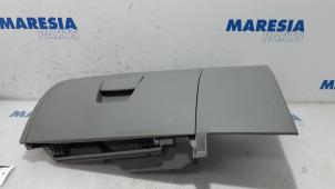 Used Glovebox Peugeot Boxer (U9) 3.0 HDi 160 Euro 4 Price € 90,75 Inclusive VAT offered by Maresia Parts
