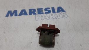 Used Cooling fan resistor Peugeot Boxer (U9) 3.0 HDi 160 Euro 4 Price € 30,25 Inclusive VAT offered by Maresia Parts