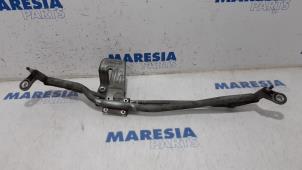 Used Wiper mechanism Peugeot Boxer (U9) 3.0 HDi 160 Euro 4 Price € 48,40 Inclusive VAT offered by Maresia Parts