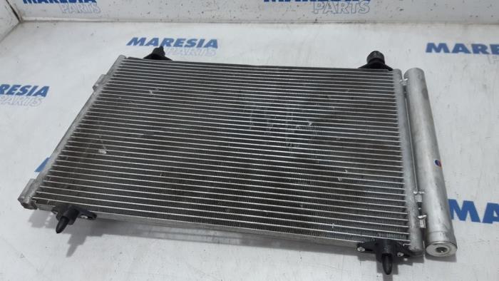 Klima Kondensor van een Peugeot 308 (4A/C) 1.6 16V THP 150 2007