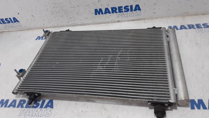 Klima Kondensor van een Peugeot 308 (4A/C) 1.6 16V THP 150 2007