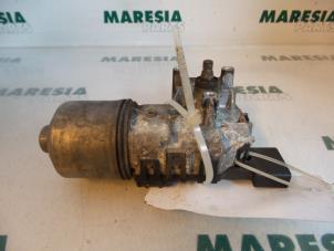 Usados Motor limpiaparabrisas delante Alfa Romeo GT (937) 1.9 JTD 16V Multijet Precio € 35,00 Norma de margen ofrecido por Maresia Parts