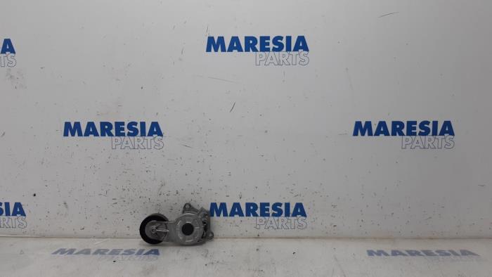 Usados Tensor correa múltiple Citroen DS3 (SA) 1.6 e-HDi Precio € 25,00 Norma de margen ofrecido por Maresia Parts