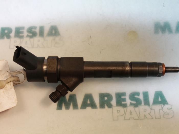 Usagé Injecteurs Renault Laguna II Grandtour (KG) 1.9 dCi 100 Prix € 75,00 Règlement à la marge proposé par Maresia Parts