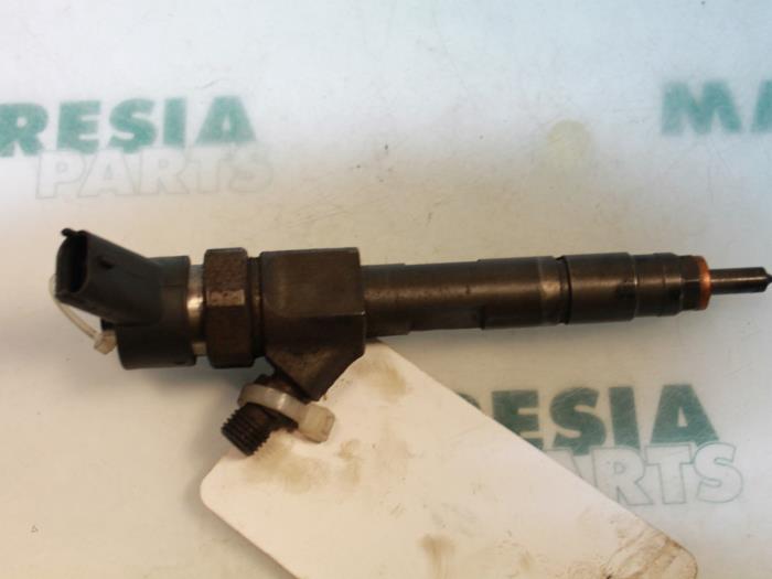 Usagé Injecteurs Renault Laguna II Grandtour (KG) 1.9 dCi 100 Prix € 75,00 Règlement à la marge proposé par Maresia Parts